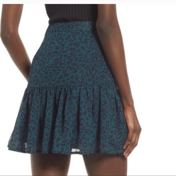 Moon River Leopard-Print Mini Skirt - Picture 3 of 11